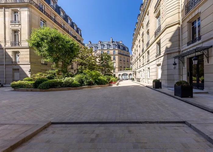 Appartement Avenue Montaigne - Paris Champs Elysees